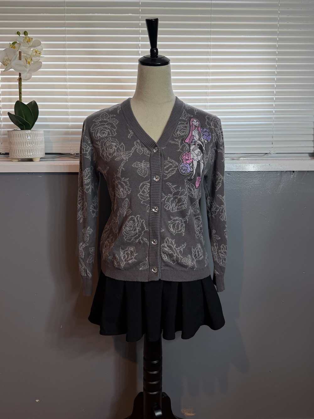 Disney Nightmare Before Christmas Sally Floral Cardigan Girls XL 14 Gray